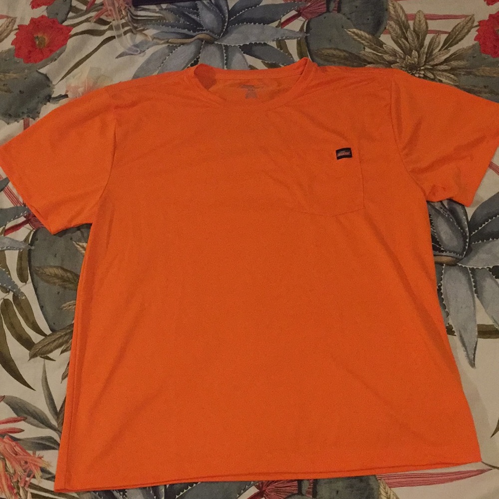 GENUINE DICKIES orange men’s top in XL